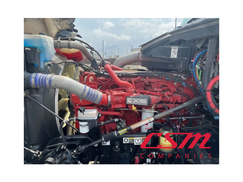 Drivers side engine for this 2023 Kenworth W990 (Stock number: UPJ220961)