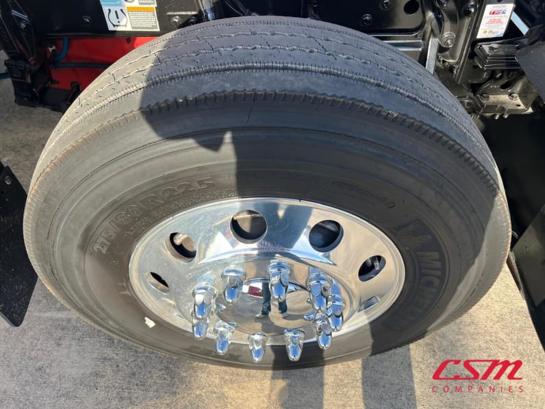 Passenger side front tire tread for this 2023 Kenworth W990 (Stock number: UPJ220962)