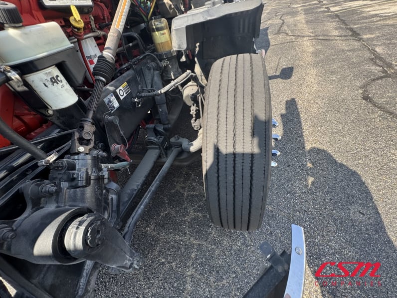 Driver side front tire tread for this 2023 Kenworth T680 (Stock number: UPJ231782)