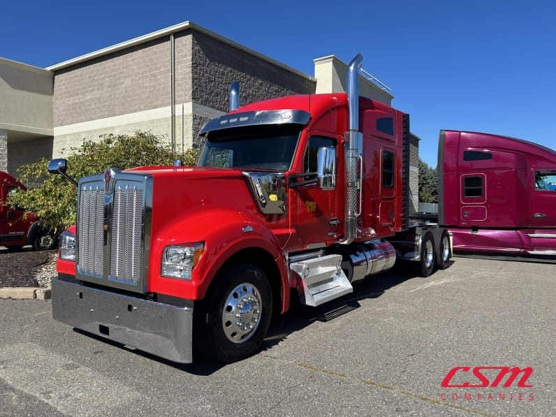 Exterior front drivers side for this 2023 Kenworth W990 (Stock number: UPJ240230)
