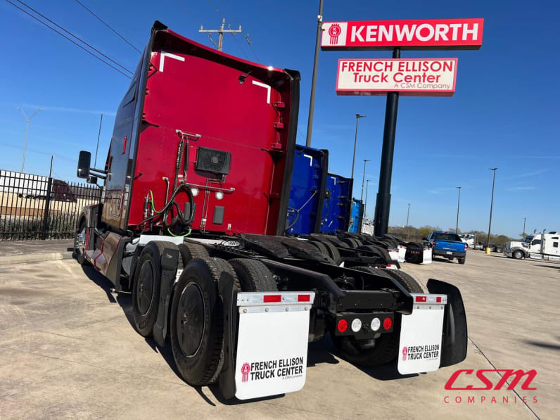 Exterior rear driver side for this 2023 Kenworth T680 (Stock number: UPJ245494)