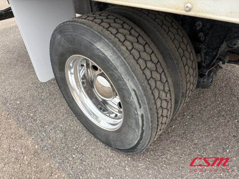 Driver side rear frame and tire tread for this 2023 Kenworth T280 (Stock number: UPM237617)Weeee