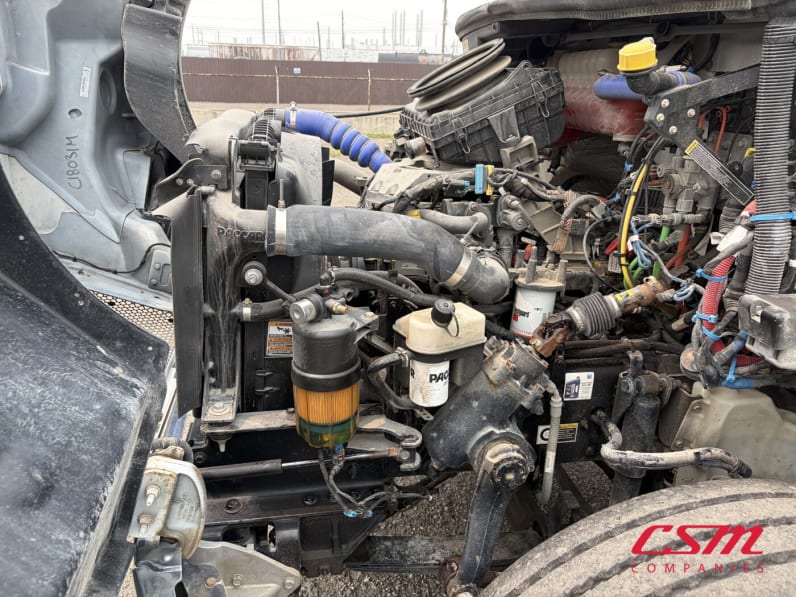Drivers side engine for this 2023 Kenworth T280 (Stock number: UPM237617)Weeee