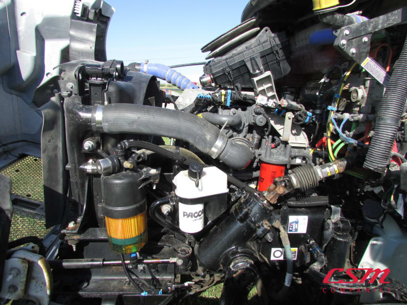 Drivers side engine for this 2023 Kenworth T280 (Stock number: UPM237620)Weeee