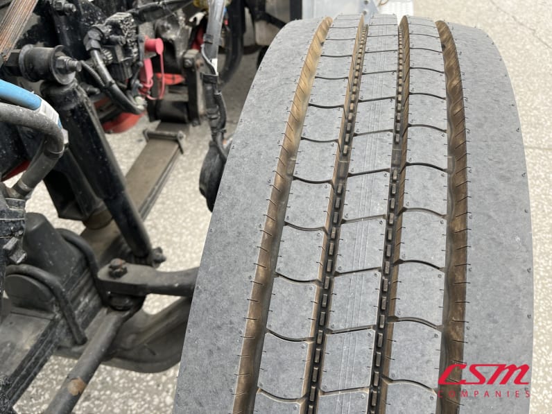Driver side front tire tread for this 2023 Kenworth W900L (Stock number: UPR256936)