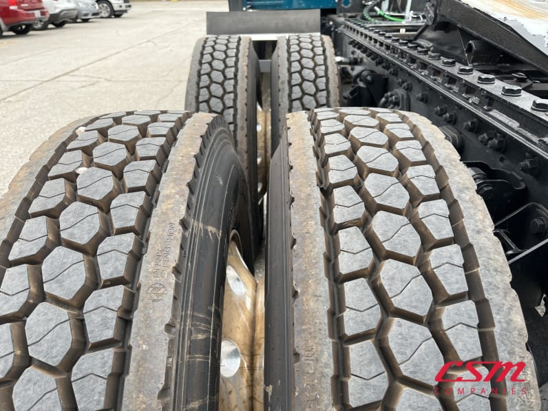 Driver side rear frame and tire tread for this 2023 Kenworth W900L (Stock number: UPR256936)