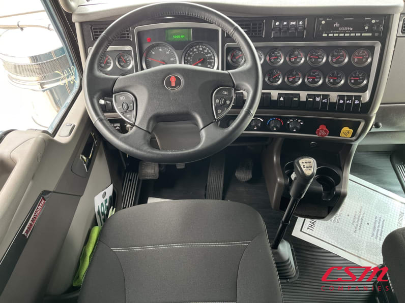 Interior dash for this 2023 Kenworth W900L (Stock number: UPR256936)
