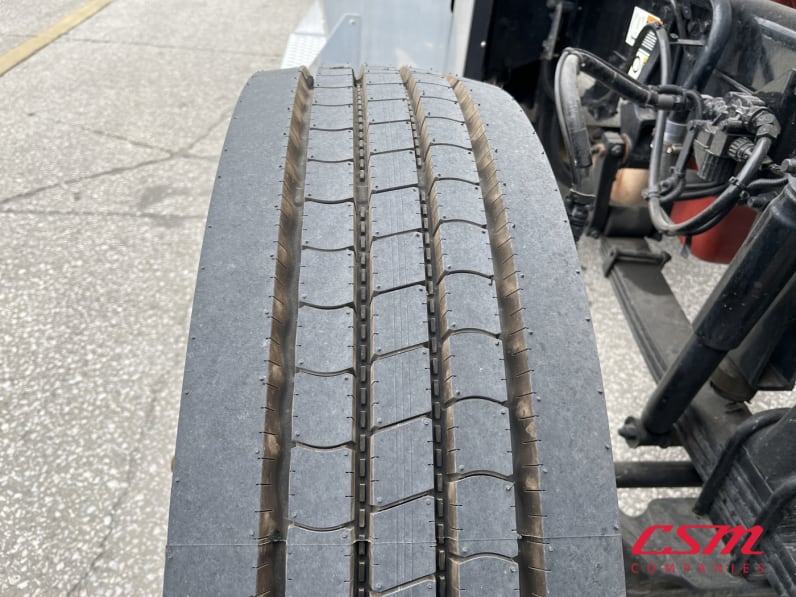 Passenger side front tire tread for this 2023 Kenworth W900L (Stock number: UPR256936)