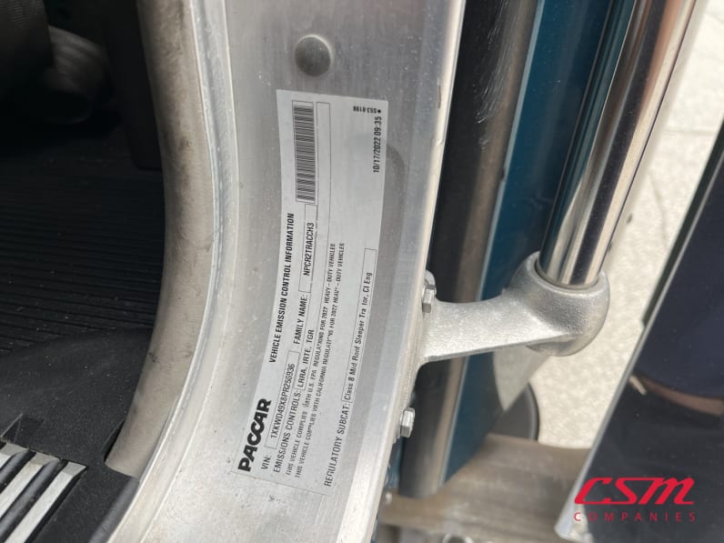 VIN tag for this 2023 Kenworth W900L (Stock number: UPR256936)