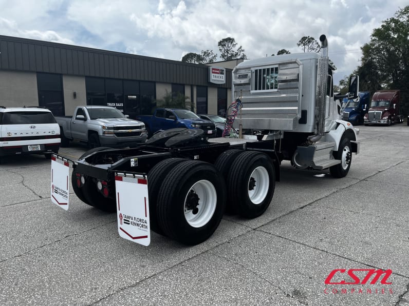 Exterior rear passenger side for this 2024 Peterbilt 567 (Stock number: URD646210)Weeee