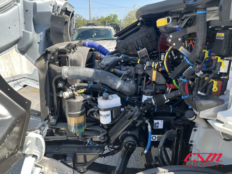Drivers side engine for this 2024 Kenworth T280 (Stock number: URM337029)