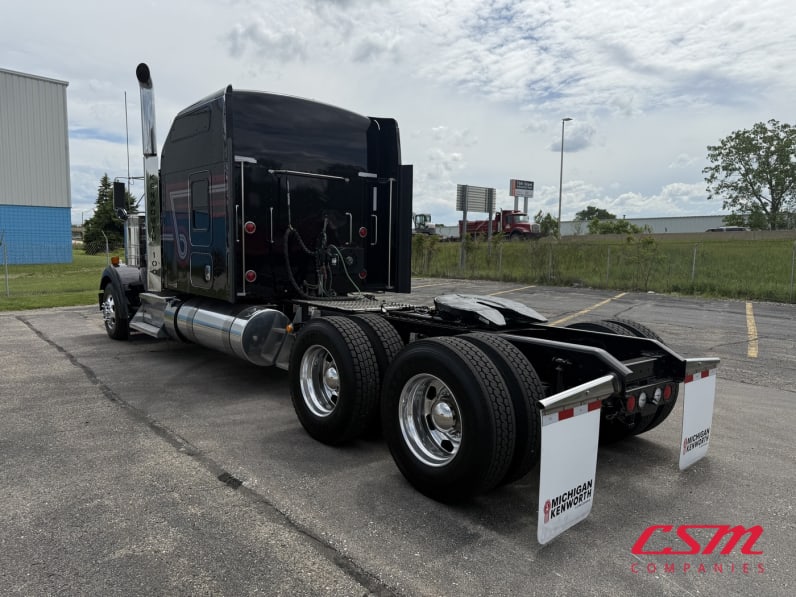 Exterior rear driver side for this 2024 Kenworth W900L (Stock number: URR336416)