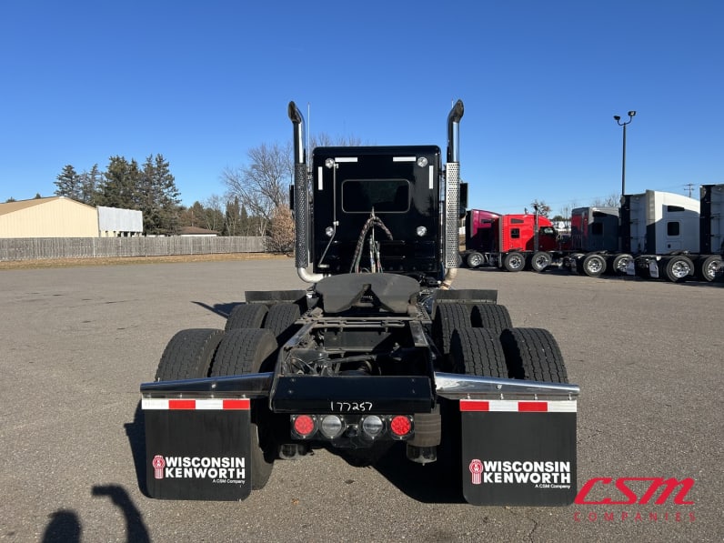 Exterior full rear view for this 2025 Kenworth W900L (Stock number: USR177257)