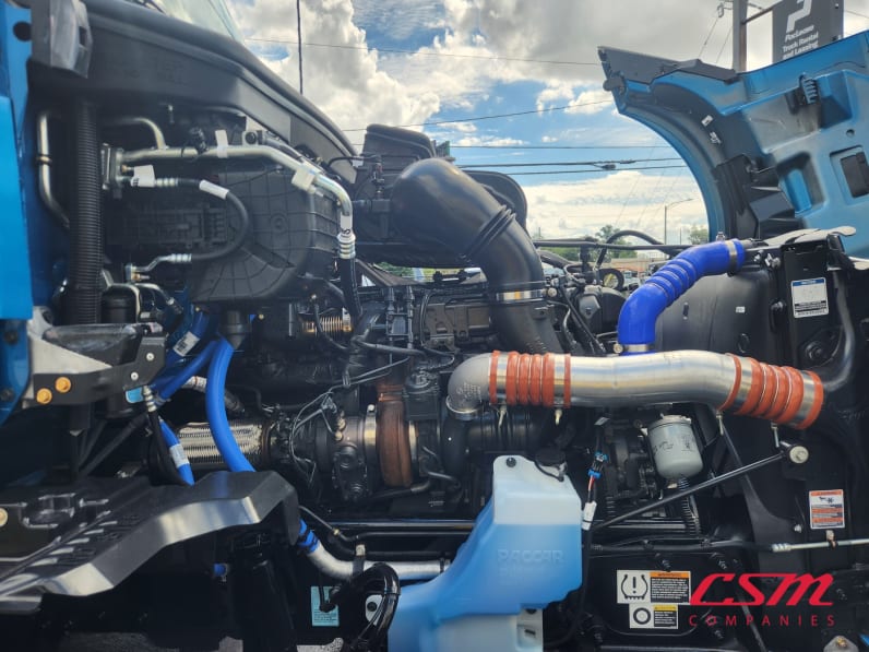 Passenger side engine for this 2027 Kenworth T680 (Stock number: VJ233071)Weeee