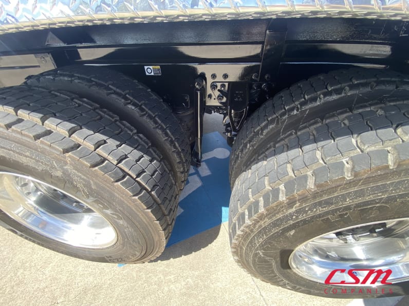 Driver side rear frame and tire tread for this 2027 Kenworth T480 (Stock number: VJ238970)Weeee