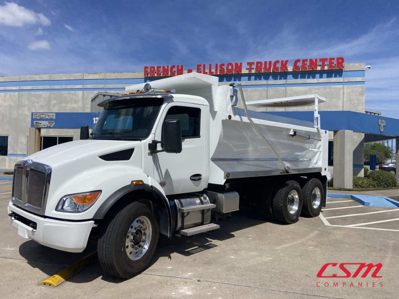 Exterior front drivers side for this 2027 Kenworth T480 (Stock number: VJ238970)Weeee