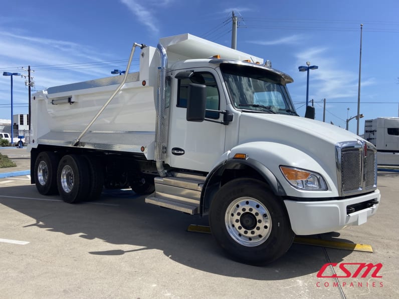 Exterior front passenger side for this 2027 Kenworth T480 (Stock number: VJ238970)Weeee
