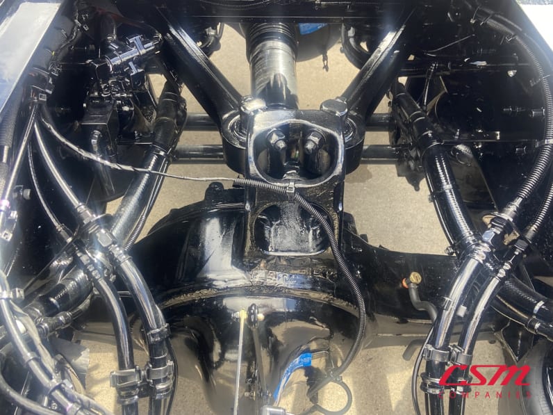 Passenger side rear frame and tire tread for this 2027 Kenworth T480 (Stock number: VJ238970)Weeee