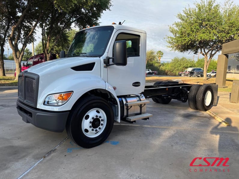 Exterior front drivers side for this 2027 Kenworth T280 (Stock number: VJ239142)Weeee