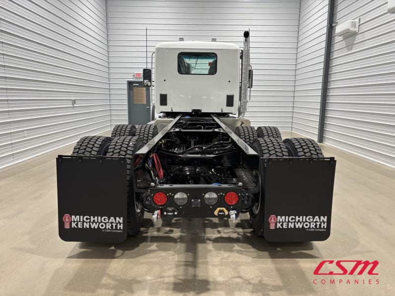 Exterior full rear view for this 2027 Kenworth T480 (Stock number: VJ240481)Weeee