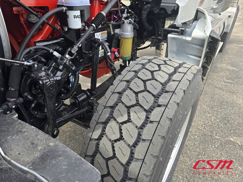 Passenger side front tire tread for this 2027 Kenworth T880S (Stock number: VJ240855)Weeee