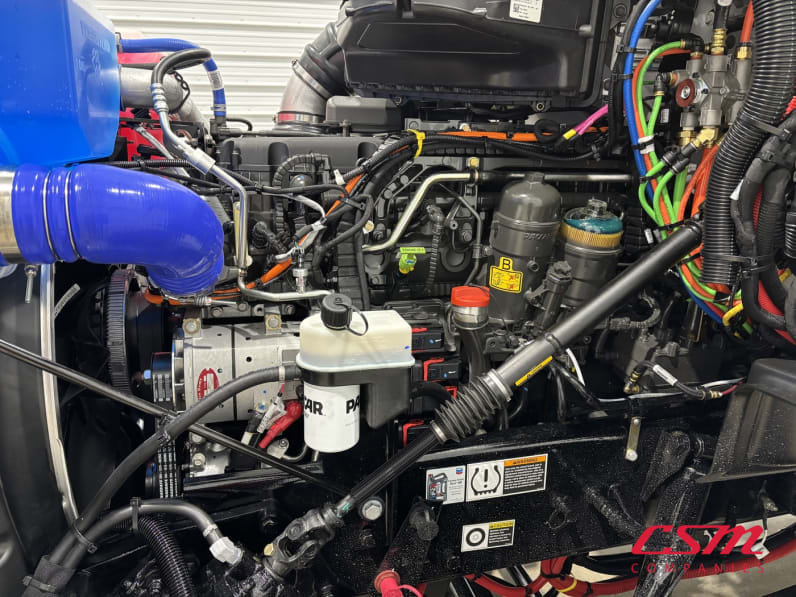 Drivers side engine for this 2027 Kenworth T880 (Stock number: VJ241916)Weeee