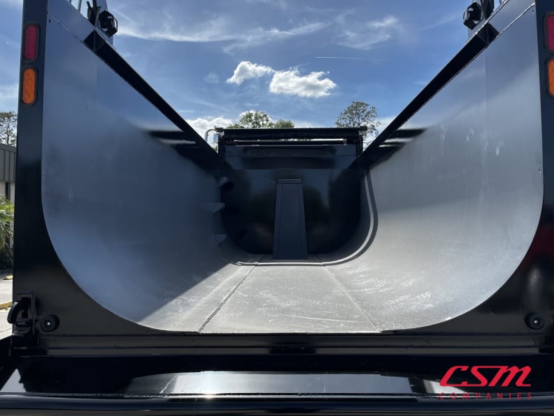 Center rear frame for this 2027 Kenworth T880 (Stock number: VJ242115)Weeee