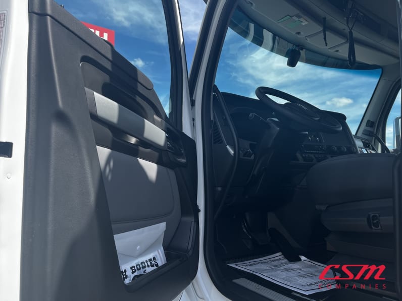 Drivers side door open for this 2027 Kenworth T880 (Stock number: VJ242115)Weeee