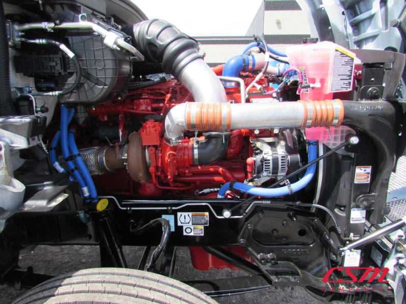 Passenger side engine for this 2027 Kenworth T880 (Stock number: VJ249787)Weeee