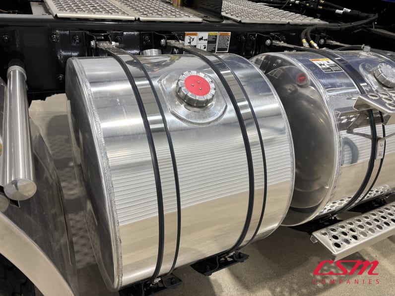 VJ249799-2027-Kenworth-T880- Hydraulic TankWeeee