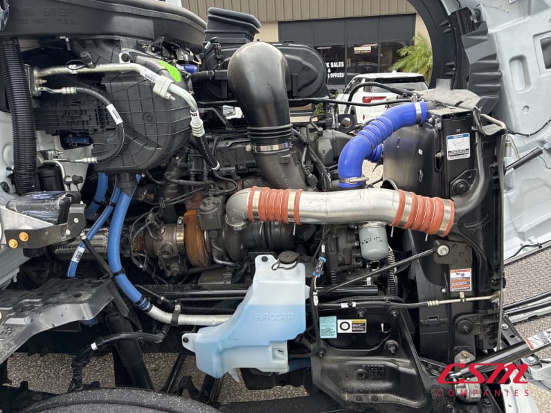 Passenger side engine for this 2027 Kenworth T680 (Stock number: VJ250444)Weeee