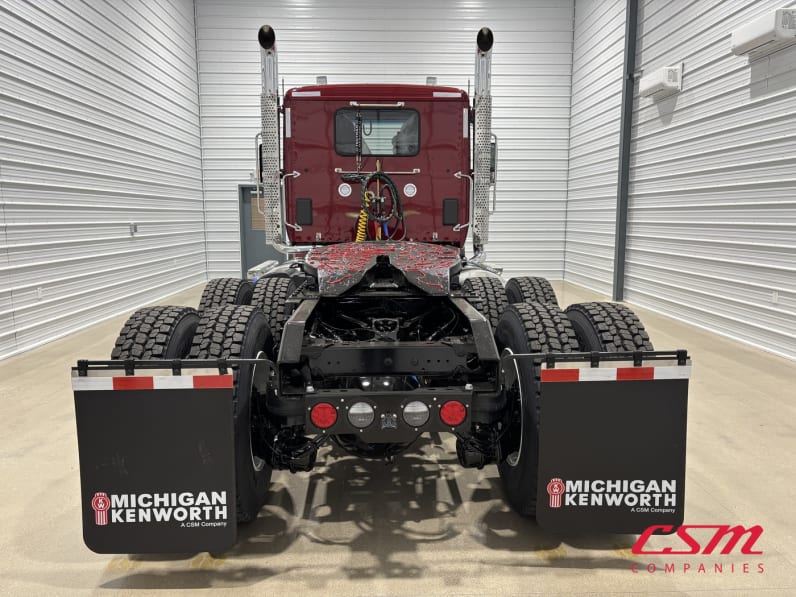 Exterior full rear view for this 2027 Kenworth W990 (Stock number: VJ259934)Weeee
