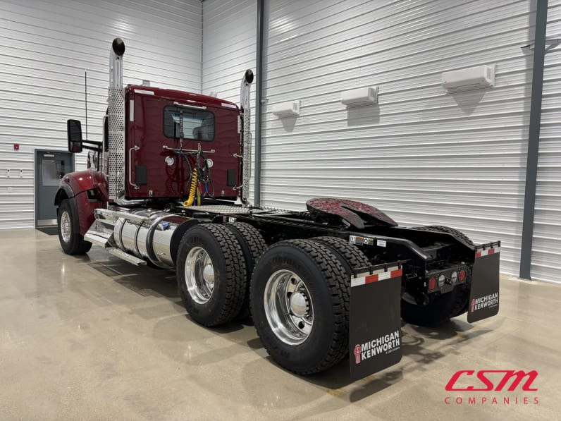 Exterior rear driver side for this 2027 Kenworth W990 (Stock number: VJ259934)Weeee