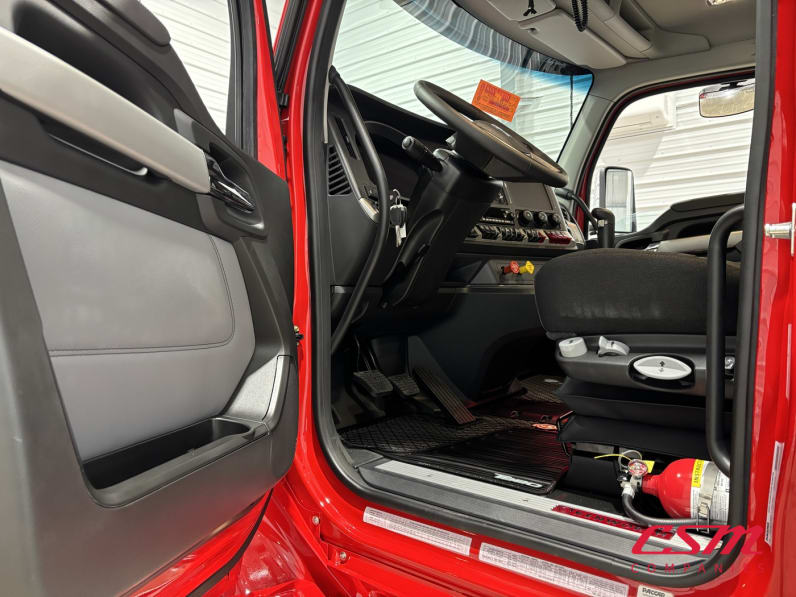 Drivers side door open for this 2027 Kenworth T880 (Stock number: VJ259943)Weeee