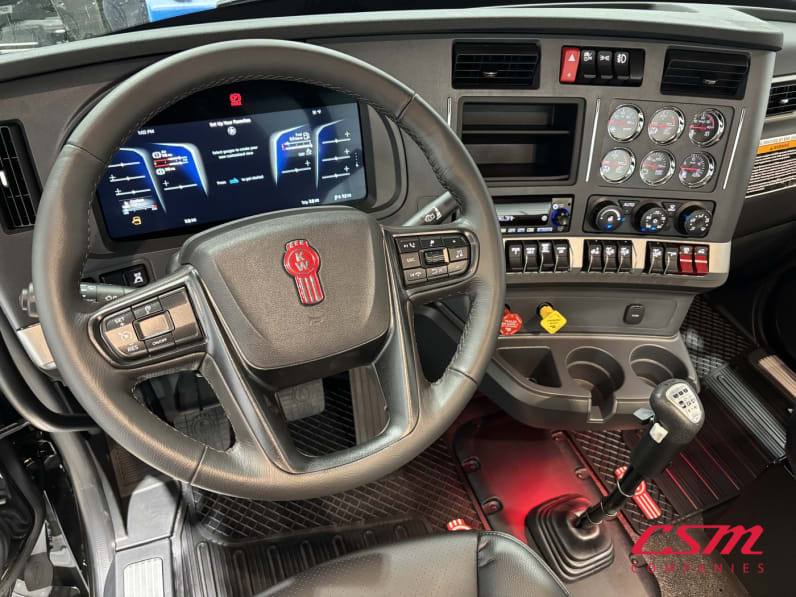 Interior dash for this 2027 Kenworth T880 (Stock number: VJ275551)Weeee