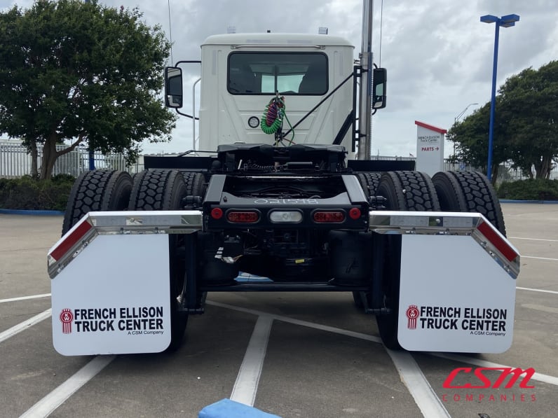 Exterior full rear view for this 2027 Mack Pinnacle PI64 (Stock number: VM021228)Weeee