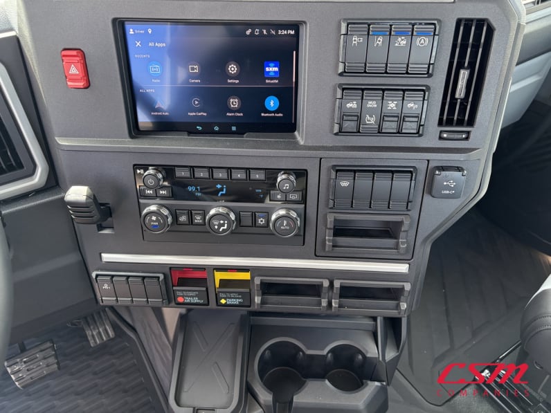 Interior radio and navigation system for this 2027 Mack Anthem ANT64 (Stock number: VM105354)Weeee
