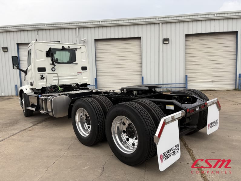 Exterior rear driver side for this 2027 Mack Anthem ANT64 (Stock number: VM105924)Weeee