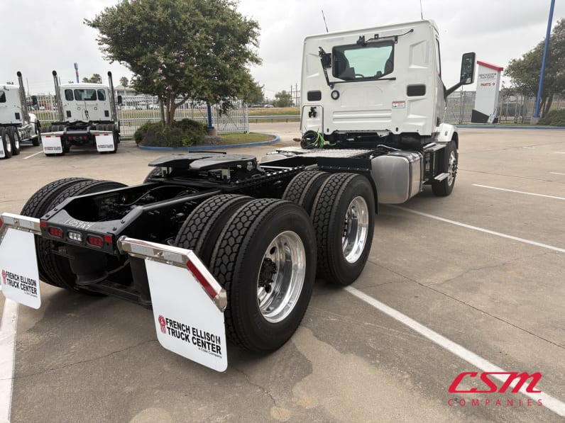 Exterior rear passenger side for this 2027 Mack Anthem ANT64 (Stock number: VM105924)Weeee