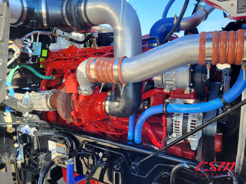 Passenger side engine for this 2027 Kenworth W900B (Stock number: VR234523)Weeee