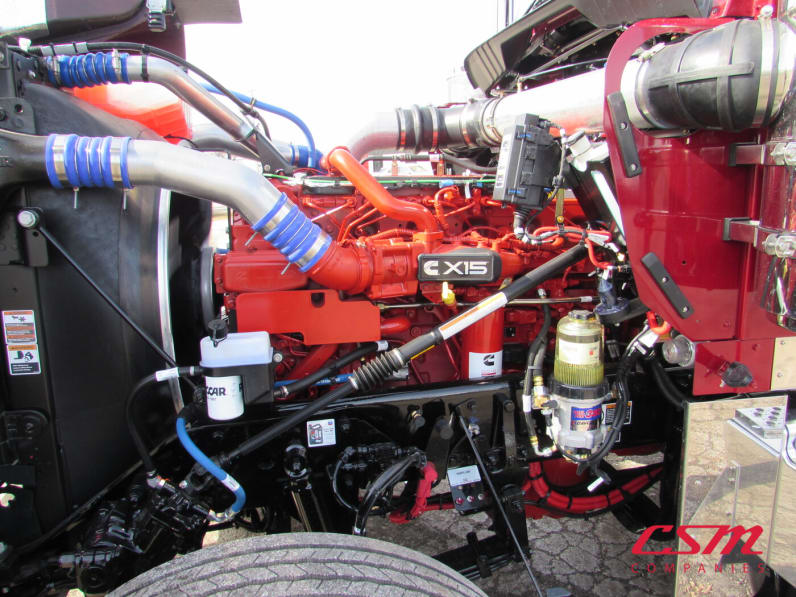 Drivers side engine for this 2027 Kenworth W900L (Stock number: VR234525)Weeee