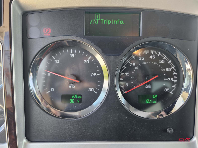 Mileage for this 2027 Kenworth W900B (Stock number: VR263849)Weeee