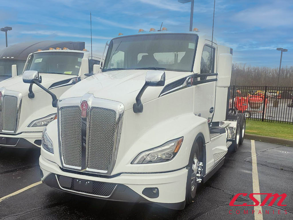 2025 Kenworth T680 photo 3