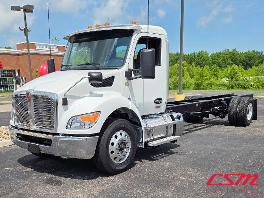 2025 Kenworth T280 photo 3