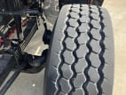 Driver side front tire tread for this 2025 Kenworth T880 Short Hood (Stock number: SJ154923)