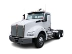 Featured image with white background for this 2025 Kenworth T880 (Stock number: SJ169680)