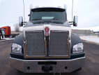 Exterior full front view for this 2025 Kenworth T880 (Stock number: SJ173371)