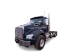 Featured image with white background for this 2025 Kenworth T880 (Stock number: SJ173371)