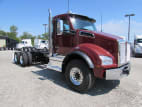 Exterior front passenger side for this 2025 Kenworth T880 Short Hood (Stock number: SJ173927)