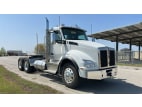 Exterior front passenger side for this 2026 Kenworth T880 (Stock number: TJ208554)